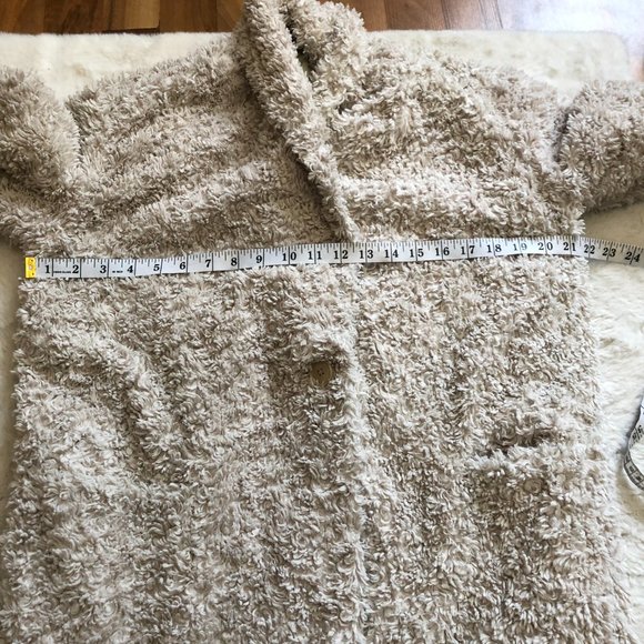 Aritzia Off-White Teddy Jacket - Picture 9 of 11
